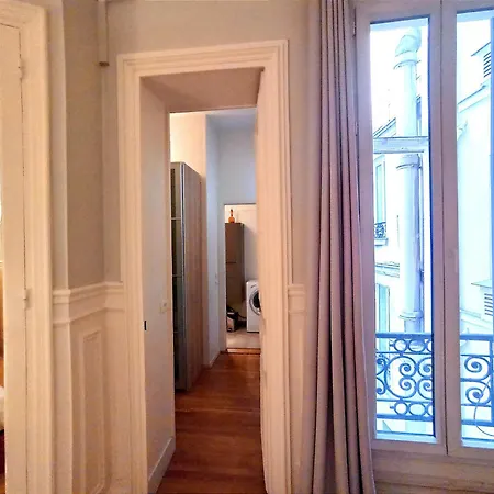 Bd De La Tour Maubourg - 7 *