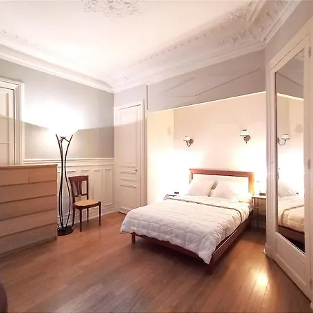Bd De La Tour Maubourg - 7 * Paris